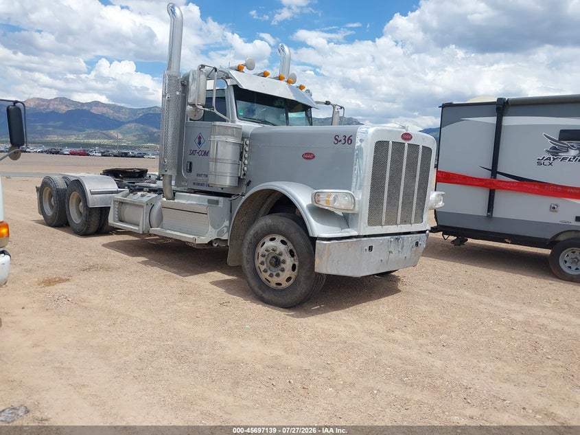 2019 Peterbilt 389 VIN 1XPXD49X0KD612672 — IAAI salvage auction photo