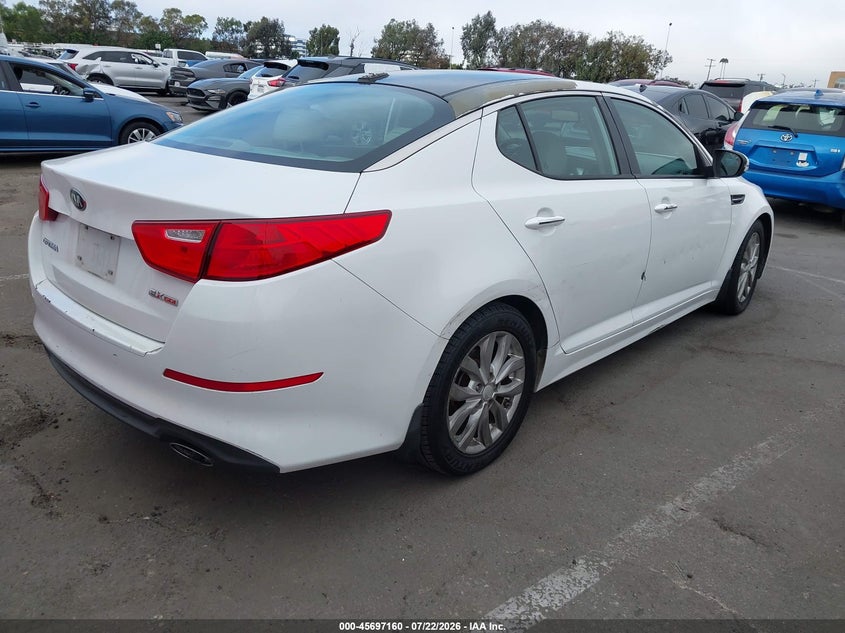 2015 Kia Optima VIN 5XXGN4A77FG434412 IAAI salvage auction — NORMAL WEAR, Salvage Title - Dealer (California), sold $25 on 2026-07-30 (photo 4)