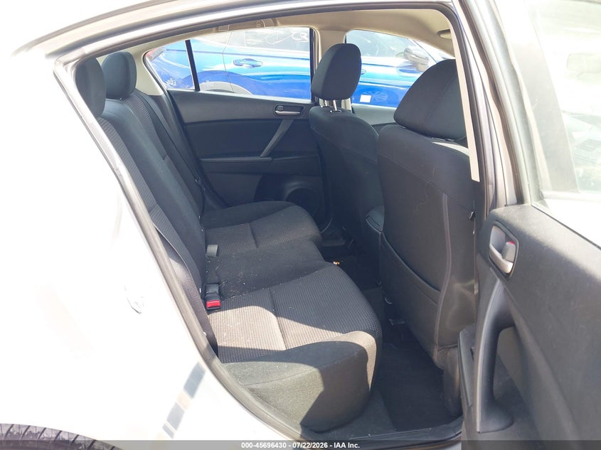 2013 Mazda 3 VIN JM1BL1UP8D1769004 IAAI salvage auction — FRONT END, Salvage Title, sold $1,100 on 2026-08-02 (photo 8)