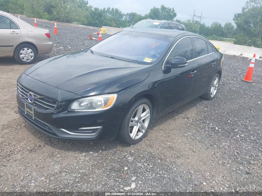 2015 Volvo S60 VIN YV126MFK1F1343257 IAAI salvage auction — NORMAL WEAR, Clear (New Jersey), sold $425 on 2026-08-04 (photo 2)