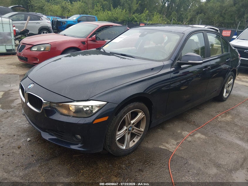 2013 BMW 3er VIN WBA3B5C57DF595389 IAAI salvage auction — RIGHT SIDE, Salvage (Kansas), sold $2,400 on 2026-08-20 (photo 2)