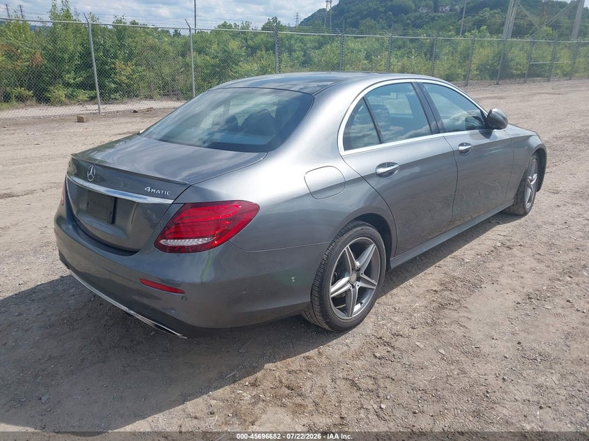 2017 Mercedes-benz E-klasse VIN WDDZF4KB4HA133500 IAAI salvage auction — UNDERCARRIAGE, Wait Title, sold $7,000 on 2026-08-08 (photo 4)
