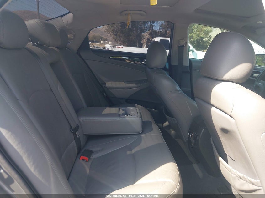 2012 Hyundai Sonata VIN 5NPEC4AB4CH483892 IAAI salvage auction — NORMAL WEAR, Clear - Dealer Only (California), sold $25 on 2026-07-28 (photo 8)