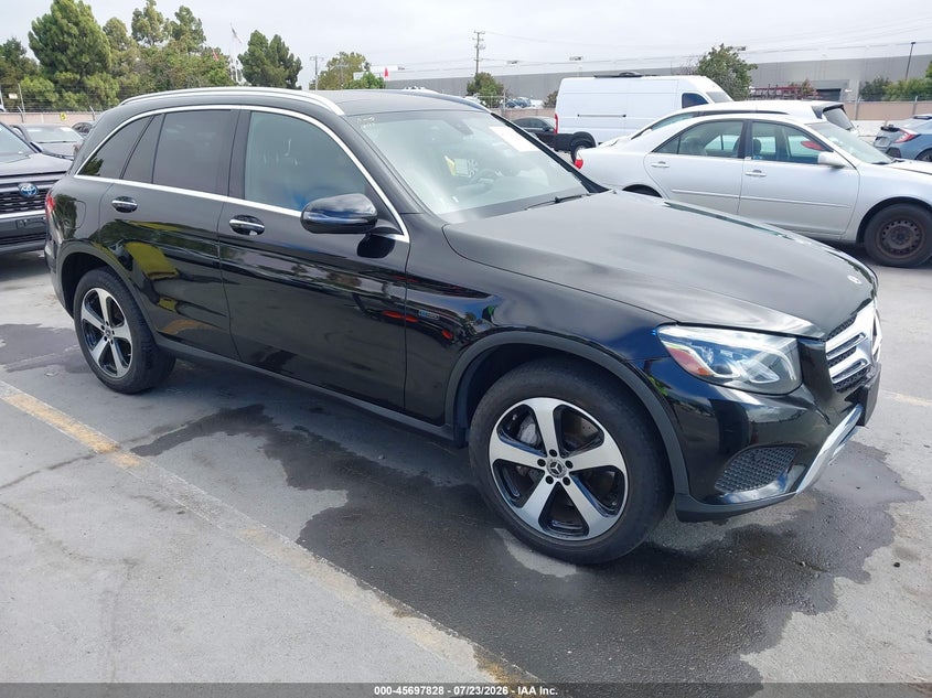 2019 Mercedes-benz Glc VIN WDC0G5EB4KF567292 IAAI salvage auction — MECHANICAL, Clear - Dealer Only (California), sold $8,200 on 2026-08-17 (photo 1)