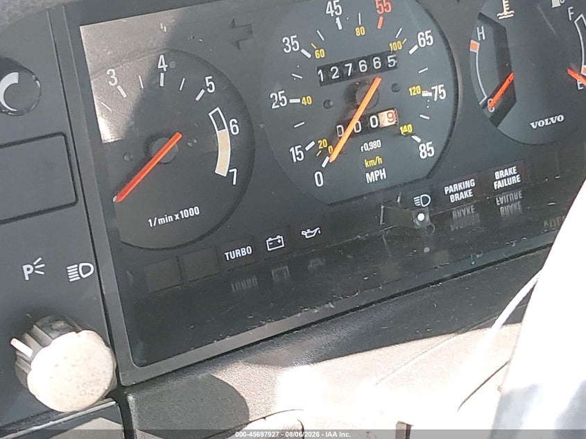 1983 Volvo 240 VIN YV1AX4742D1827055 IAAI salvage auction — NORMAL WEAR, Clear (Colorado), sold $375 on 2026-08-18 (photo 7)