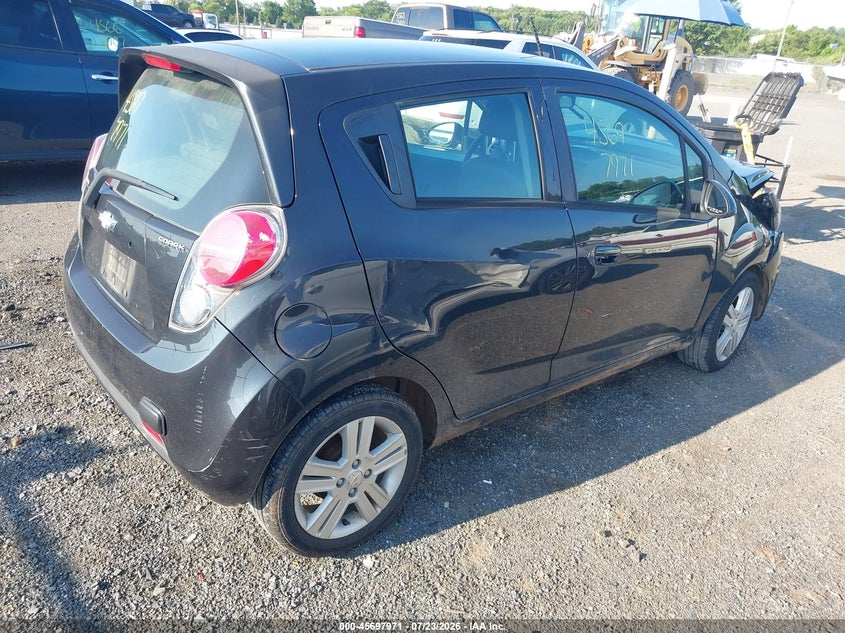 2015 Chevrolet Spark VIN KL8CB6S9XFC748163 IAAI salvage auction — NORMAL WEAR, Clear (Virginia), sold $25 on 2026-07-28 (photo 4)