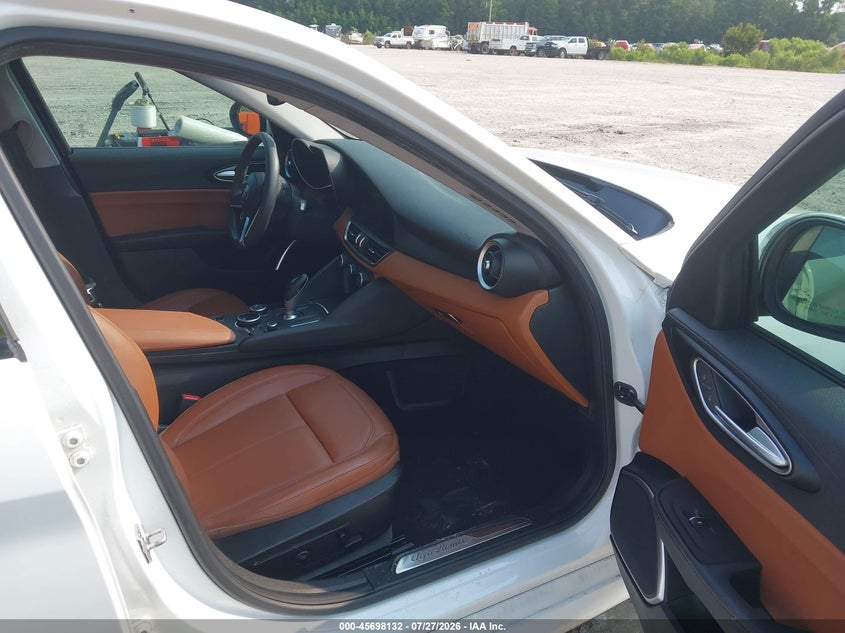 2018 Alfa romeo Giulia VIN ZARFAEBN0J7577039 IAAI salvage auction — FRONT END, Salvage (North Carolina), sold $2,850 on 2026-09-10 (photo 5)