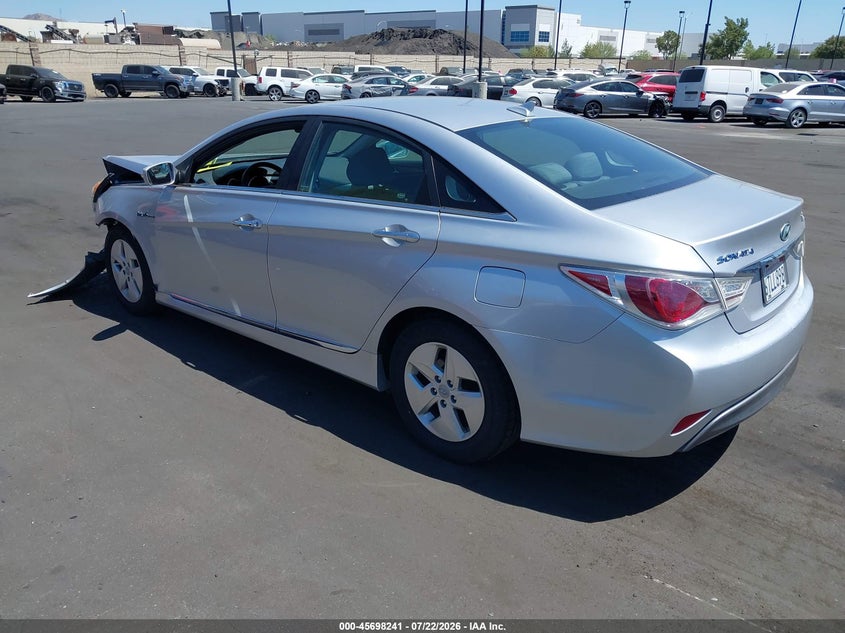 2011 Hyundai Sonata hybrid VIN KMHEC4A45BA000736 IAAI salvage auction — FRONT END, Salvage Certificate (California), sold $975 on 2026-07-31 (photo 3)