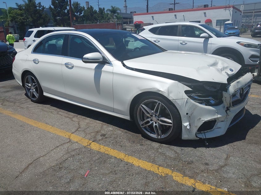 2017 Mercedes-benz E-klasse VIN WDDZF4JB9HA220536 IAAI salvage auction — FRONT END, Wait Title, sold $4,550 on 2026-08-03 (photo 1)
