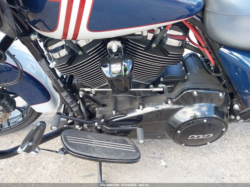 2020 Harley-davidson Road glide VIN 1HD1KTP10LB641025 IAAI salvage auction — RIGHT FRONT, Salvage Title, sold $9,850 on 2026-09-01 (photo 9)