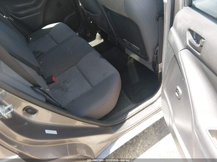 2004 Pontiac Vibe VIN 5Y2SL62844Z439094 IAAI salvage auction — NORMAL WEAR, Clear (Colorado), sold $275 on 2026-07-28 (photo 8)