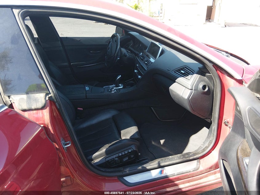 2013 BMW 6er VIN WBA6A0C58DDF14238 IAAI salvage auction — LEFT FRONT, Salvage Title, sold $2,700 on 2026-08-29 (photo 5)