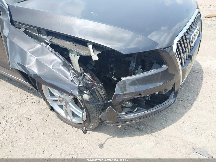 2017 Audi Q5 VIN WA1L2AFP4HA012699 IAAI salvage auction — RIGHT SIDE, Salvage (Massachusetts), sold $4,300 on 2026-08-19 (photo 6)