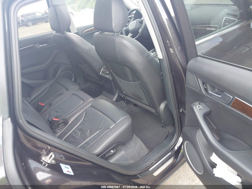 2017 Audi Q5 VIN WA1L2AFP4HA012699 IAAI salvage auction — RIGHT SIDE, Salvage (Massachusetts), sold $4,300 on 2026-08-19 (photo 8)