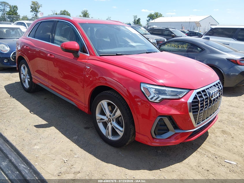 2024 Audi Q3 VIN WA1DECF36R1107576 — IAAI salvage auction photo