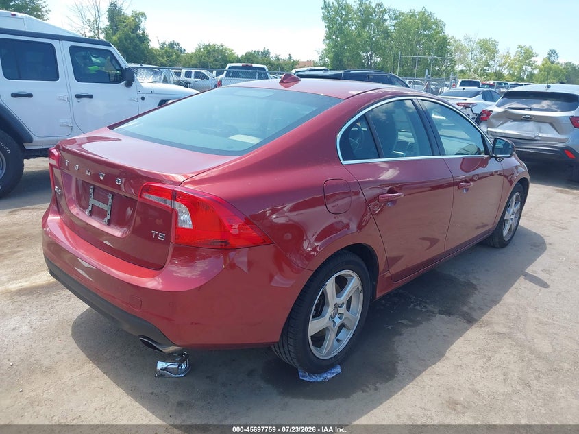 2013 Volvo S60 VIN YV1612FS1D2180623 IAAI salvage auction — HAIL, Salvage (Ohio), sold $700 on 2026-08-05 (photo 4)