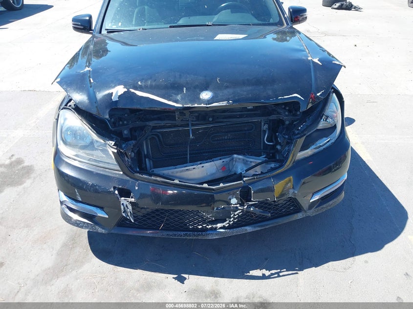 2012 Mercedes-benz C-klasse VIN WDDGF4HB8CA633182 IAAI salvage auction — FRONT END, Clear - Dealer Only (California), sold $300 on 2026-08-03 (photo 6)