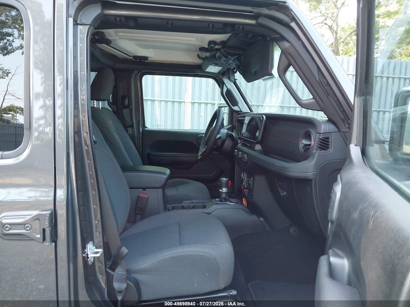 2025 Jeep Wrangler / VIN 1C4PJXFN0SW663611 IAAI salvage auction — SIDE, Clear (Massachusetts), sold $21,700 on 2026-08-02 (photo 5)