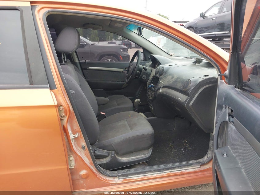 2007 Chevrolet Aveo VIN KL1TD56677B157539 IAAI salvage auction — NORMAL WEAR, Clear (Missouri), sold $25 on 2026-07-30 (photo 5)