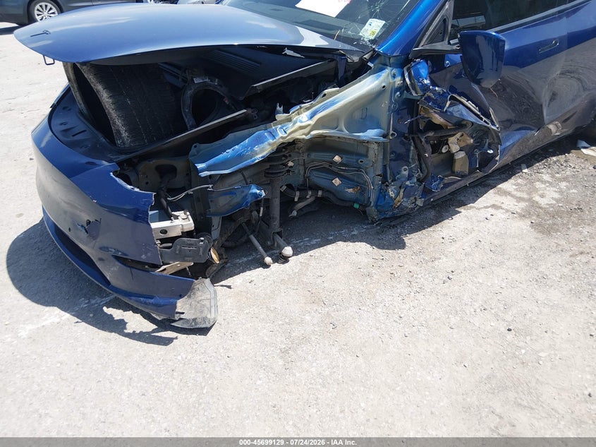 2021 Tesla Model y VIN 5YJYGDED7MF124291 IAAI salvage auction — FRONT END, Salvage Title, sold $4,800 on 2026-08-29 (photo 6)