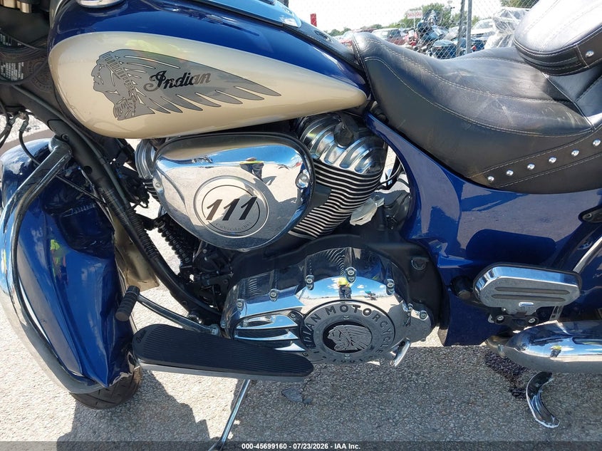 2019 Indian motorcycle co. Chieftain VIN 56KTFAAA9K3375244 IAAI salvage auction — FRONT END, Salvage (Illinois), sold $2,800 on 2026-09-16 (photo 9)