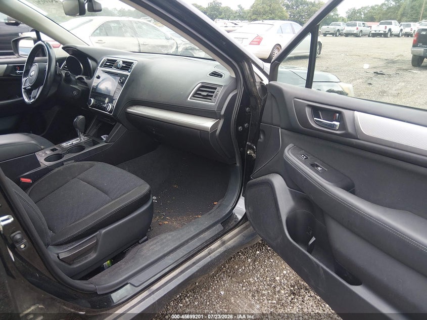 2018 Subaru Outback VIN 4S4BSAFC2J3215868 IAAI salvage auction — REAR END, Wait Title, sold $25 on 2026-10-08 (photo 5)