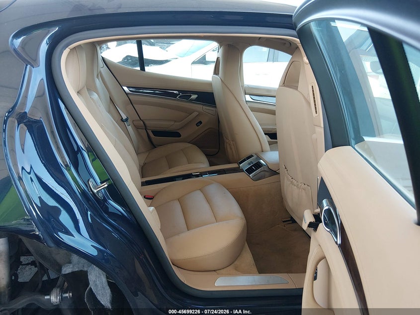 2015 Porsche Panamera VIN WP0AB2A73FL050274 IAAI salvage auction — SIDE, Salvage (California), sold $6,100 on 2026-08-10 (photo 8)