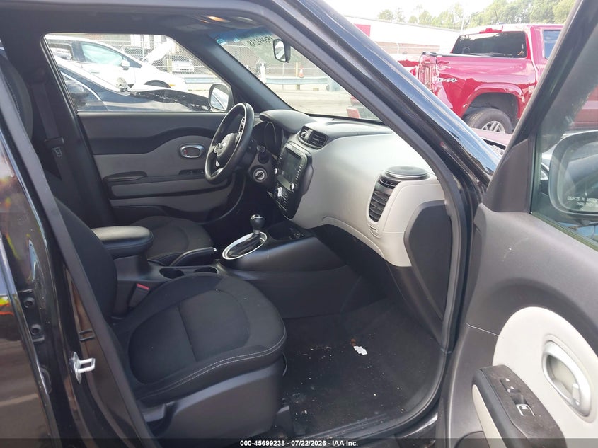 2018 Kia Soul VIN KNDJP3A59J7547966 IAAI salvage auction — NORMAL WEAR, Clear (North Carolina), sold $525 on 2026-07-30 (photo 5)