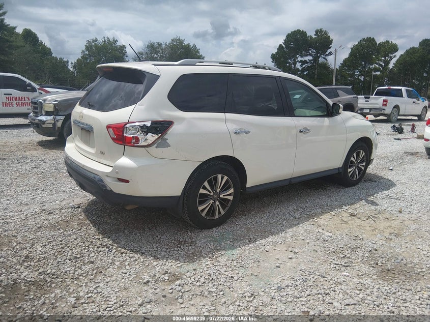 2017 Nissan Pathfinder VIN 5N1DR2MN8HC620352 IAAI salvage auction — NORMAL WEAR, Clear (Alabama), sold $675 on 2026-08-31 (photo 4)