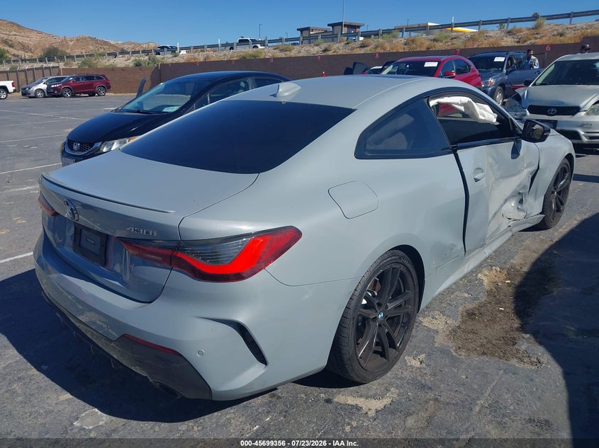 2022 BMW 4er VIN WBA53AP08NCJ66908 IAAI salvage auction — RIGHT SIDE, Salvage (California), sold $12,500 on 2026-08-10 (photo 4)