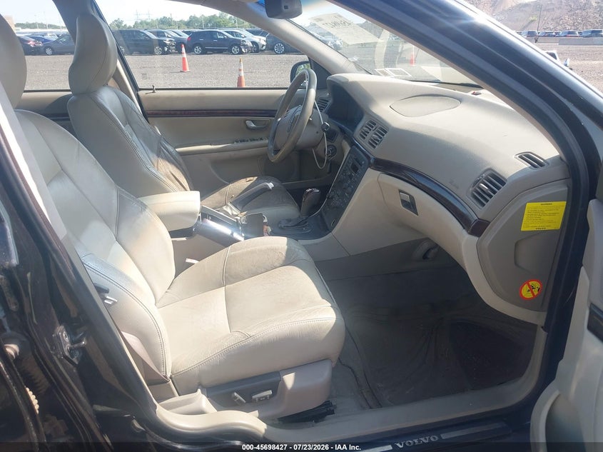 2002 Volvo S80 VIN YV1TS91DX21260121 IAAI salvage auction — NORMAL WEAR, Clear (New York), sold $400 on 2026-08-04 (photo 5)
