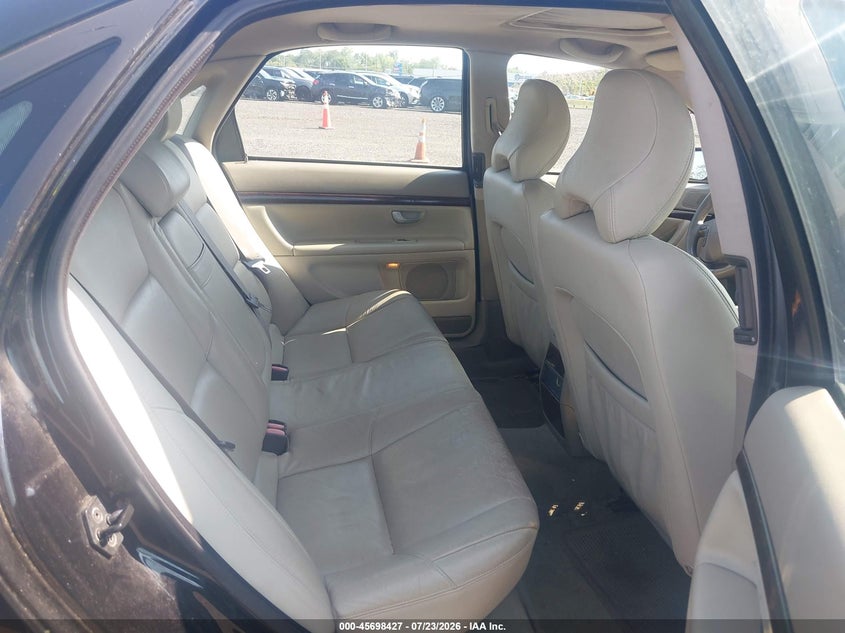 2002 Volvo S80 VIN YV1TS91DX21260121 IAAI salvage auction — NORMAL WEAR, Clear (New York), sold $400 on 2026-08-04 (photo 8)