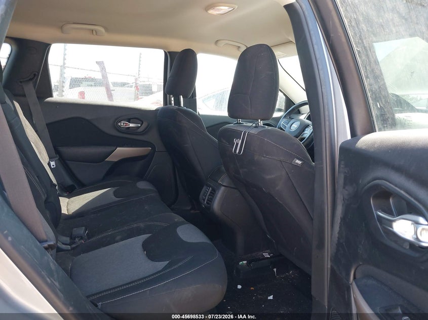 2017 Jeep Cherokee VIN 1C4PJLAB9HW591550 IAAI salvage auction — FRONT END, Salvage Title, sold $1,550 on 2026-08-03 (photo 8)