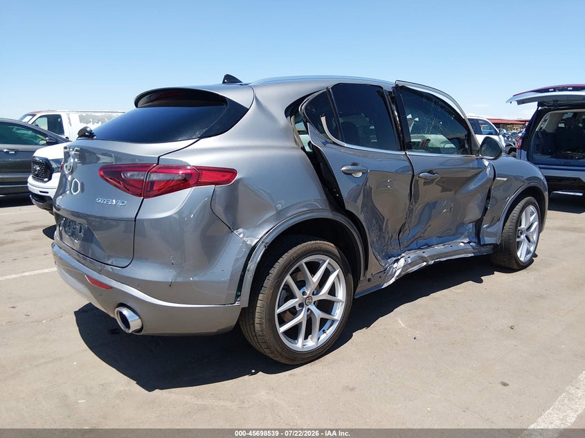 2021 Alfa romeo Stelvio VIN ZASPAKBN9M7D09731 IAAI salvage auction — SIDE, Wait Title, sold $1,150 on 2026-08-18 (photo 6)
