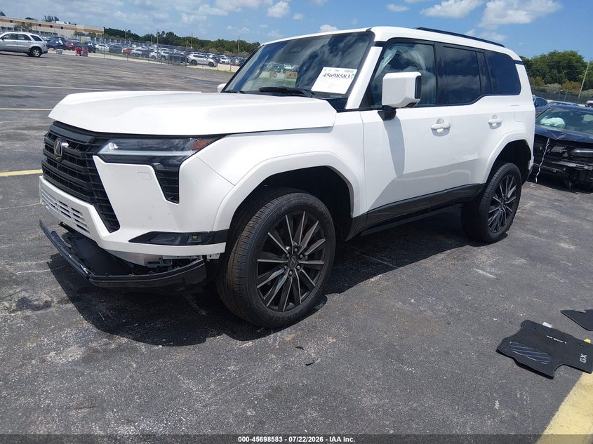 2026 Lexus Gx VIN JTJVBCDX5T5084894 IAAI salvage auction — SIDE, Wait Title, sold $48,000 on 2026-08-10 (photo 2)
