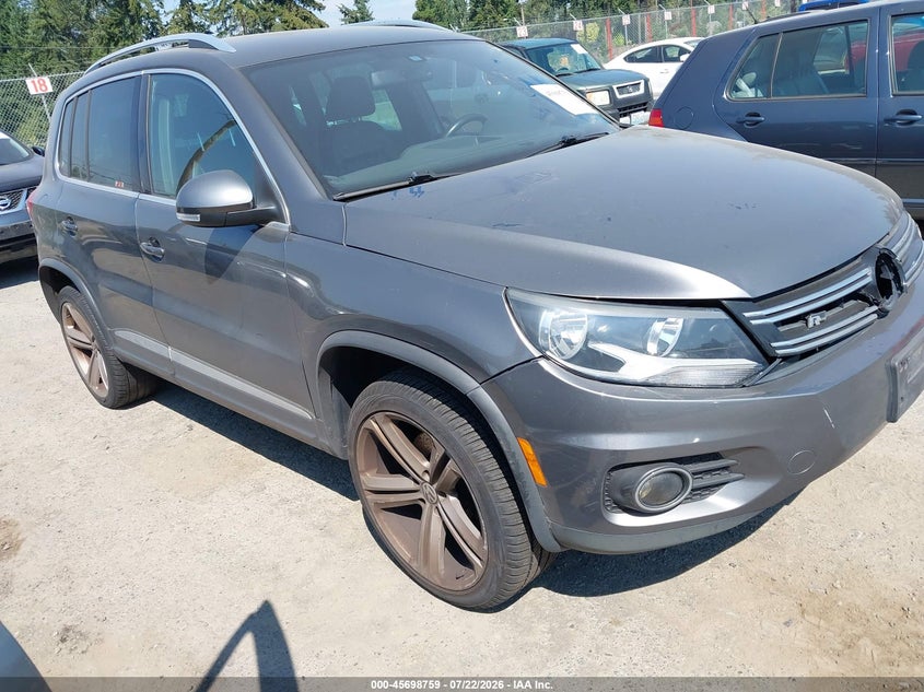 2016 Volkswagen Tiguan VIN WVGAV7AXXGW616897 IAAI salvage auction — NORMAL WEAR, Clear (Washington), sold $950 on 2026-08-05 (photo 1)