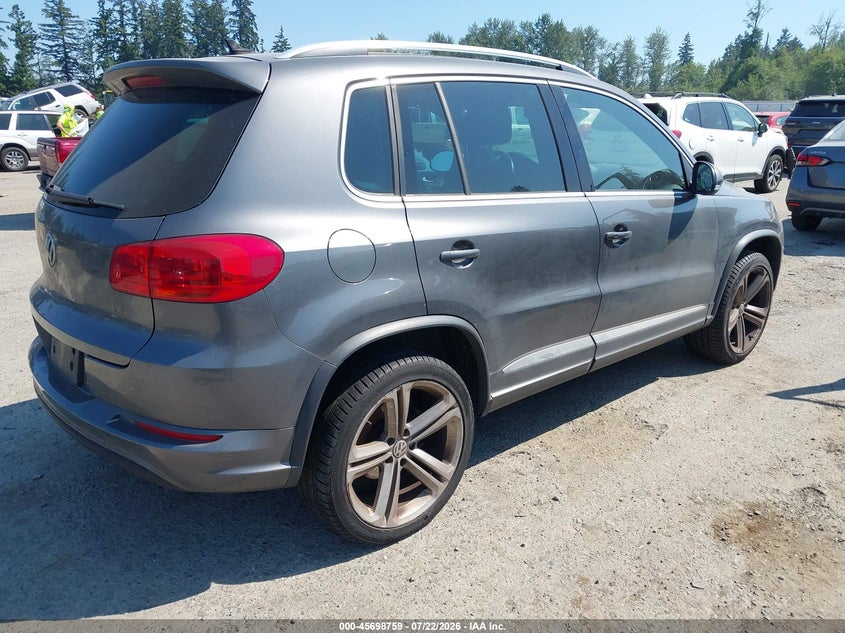 2016 Volkswagen Tiguan VIN WVGAV7AXXGW616897 IAAI salvage auction — NORMAL WEAR, Clear (Washington), sold $950 on 2026-08-05 (photo 4)