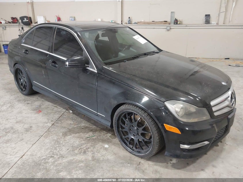 2013 Mercedes-benz C class VIN WDDGF8AB2DR244302 IAAI salvage auction — NORMAL WEAR, Peddle Salvage Public-Restricted (Oregon), sold $400 on 2026-07-28 (photo 1)