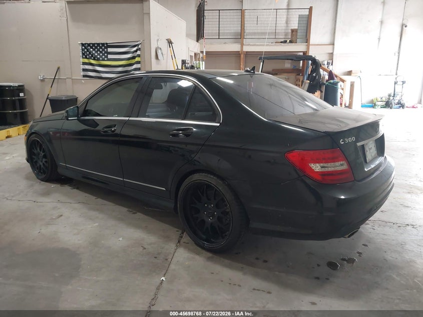 2013 Mercedes-benz C class VIN WDDGF8AB2DR244302 IAAI salvage auction — NORMAL WEAR, Peddle Salvage Public-Restricted (Oregon), sold $400 on 2026-07-28 (photo 3)