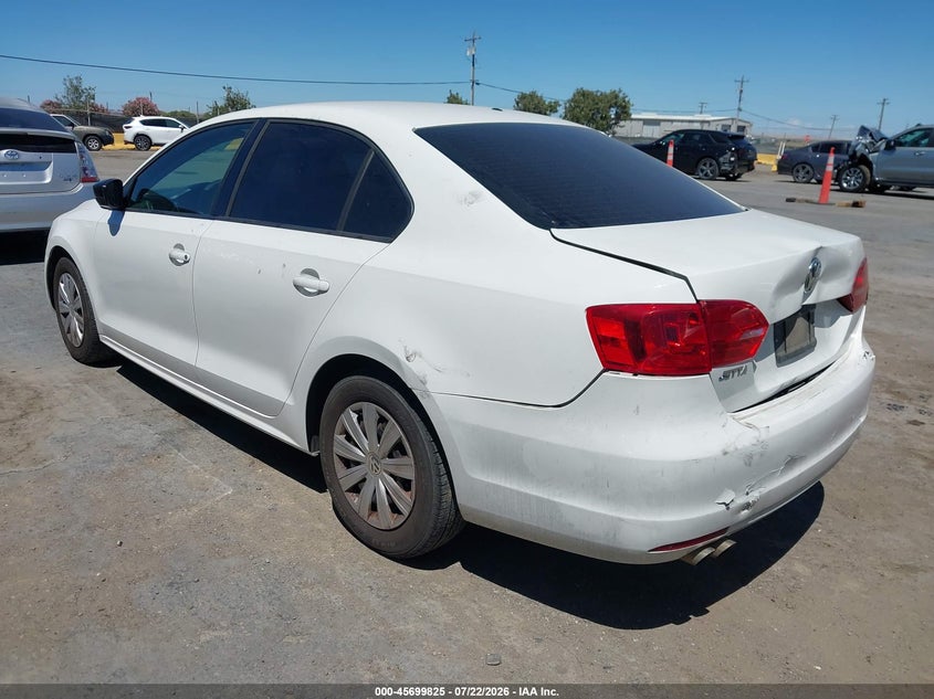 2013 Volkswagen Jetta VIN 3VW2K7AJ5DM263815 IAAI salvage auction — REAR END, Salvage Title, sold $1,050 on 2026-08-03 (photo 3)