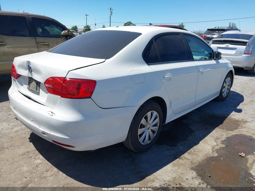 2013 Volkswagen Jetta VIN 3VW2K7AJ5DM263815 IAAI salvage auction — REAR END, Salvage Title, sold $1,050 on 2026-08-03 (photo 4)