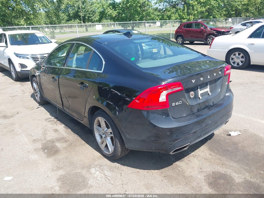 2015 Volvo S60 VIN YV126MFK8F1336130 IAAI salvage auction — LEFT & RIGHT, Salvage Title, sold $475 on 2026-08-17 (photo 3)