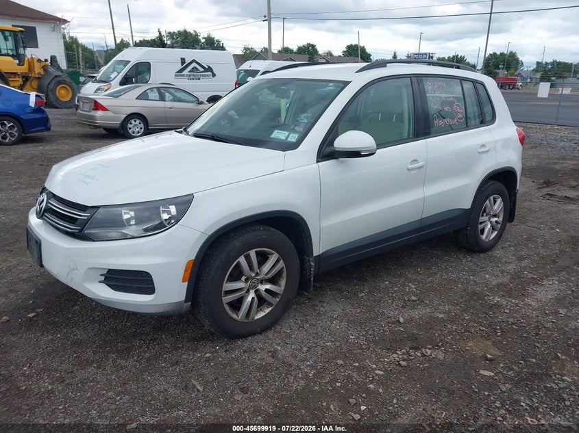 2016 Volkswagen Tiguan VIN WVGBV7AX9GW559788 IAAI salvage auction — RIGHT FRONT, Wait Title, sold $2,100 on 2026-08-05 (photo 2)