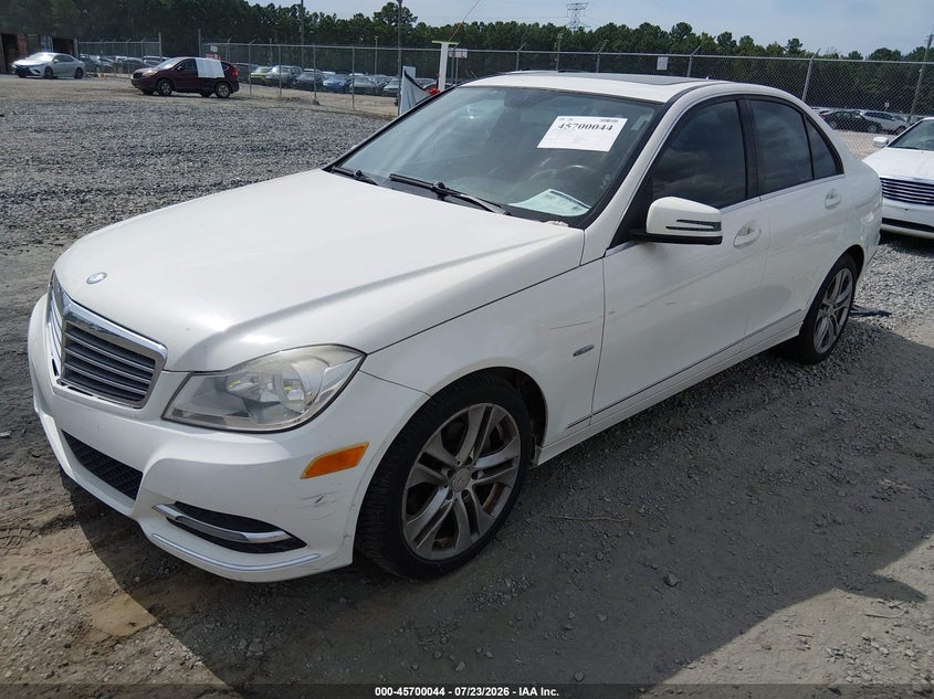 2012 Mercedes-benz C-klasse VIN WDDGF4HB7CR215326 IAAI salvage auction — NORMAL WEAR, Wait Title, sold $275 on 2026-08-14 (photo 2)