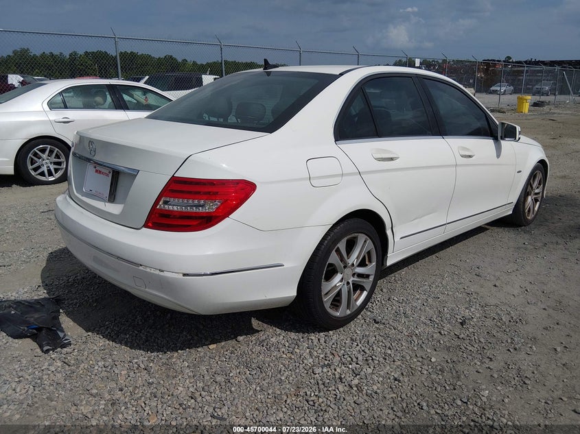 2012 Mercedes-benz C-klasse VIN WDDGF4HB7CR215326 IAAI salvage auction — NORMAL WEAR, Wait Title, sold $275 on 2026-08-14 (photo 4)