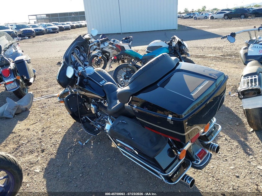 2003 Harley-davidson Flhtci VIN 1HD1FFW143Y644224 IAAI salvage auction — RIGHT FRONT, Salvage (Arizona), sold $1,100 on 2026-09-07 (photo 3)