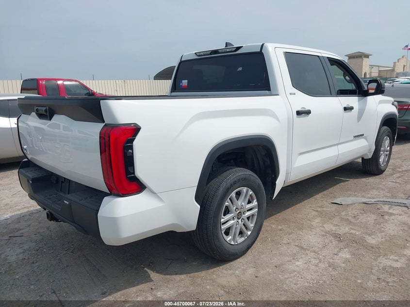 2022 Toyota Tundra VIN 5TFLA5DB4NX052684 IAAI salvage auction — REAR END, Enterprise Vehicles Clear Only (Texas), sold $32,250 on 2026-07-27 (photo 4)