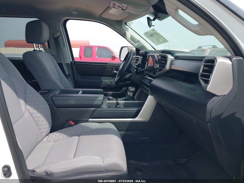 2022 Toyota Tundra VIN 5TFLA5DB4NX052684 IAAI salvage auction — REAR END, Enterprise Vehicles Clear Only (Texas), sold $32,250 on 2026-07-27 (photo 5)