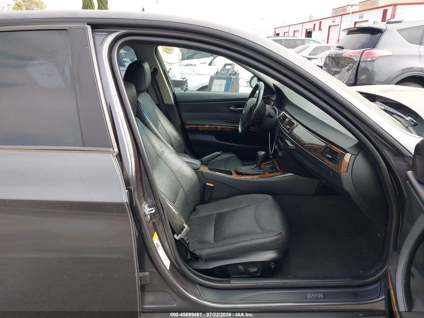 2007 BMW 3 series VIN WBAVC535X7FZ76454 IAAI salvage auction — FRONT END, Salvage (California), sold $525 on 2026-08-03 (photo 5)
