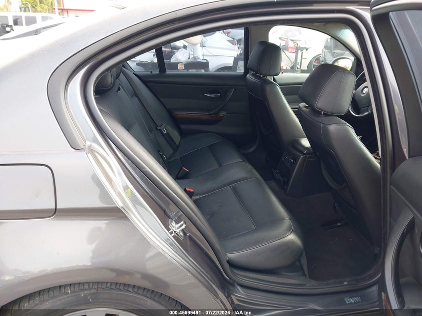 2007 BMW 3 series VIN WBAVC535X7FZ76454 IAAI salvage auction — FRONT END, Salvage (California), sold $525 on 2026-08-03 (photo 8)